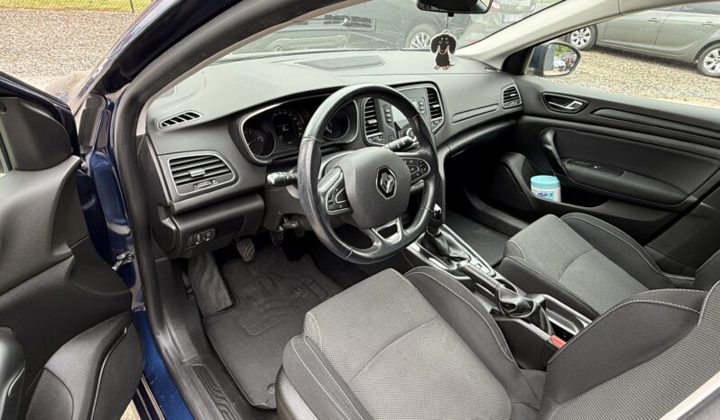 
								Renault Megane IV 5 drzwi hatchback 15DCI full									
