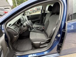 
										Renault Megane IV 5 drzwi hatchback 15DCI full									