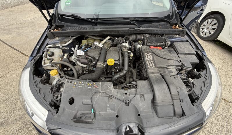 
								Renault Megane IV 5 drzwi hatchback 15DCI full									